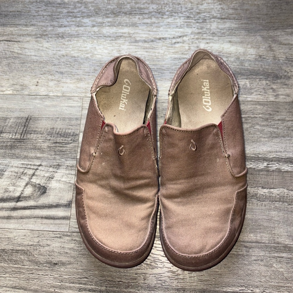 OluKai Shoes, mens 9